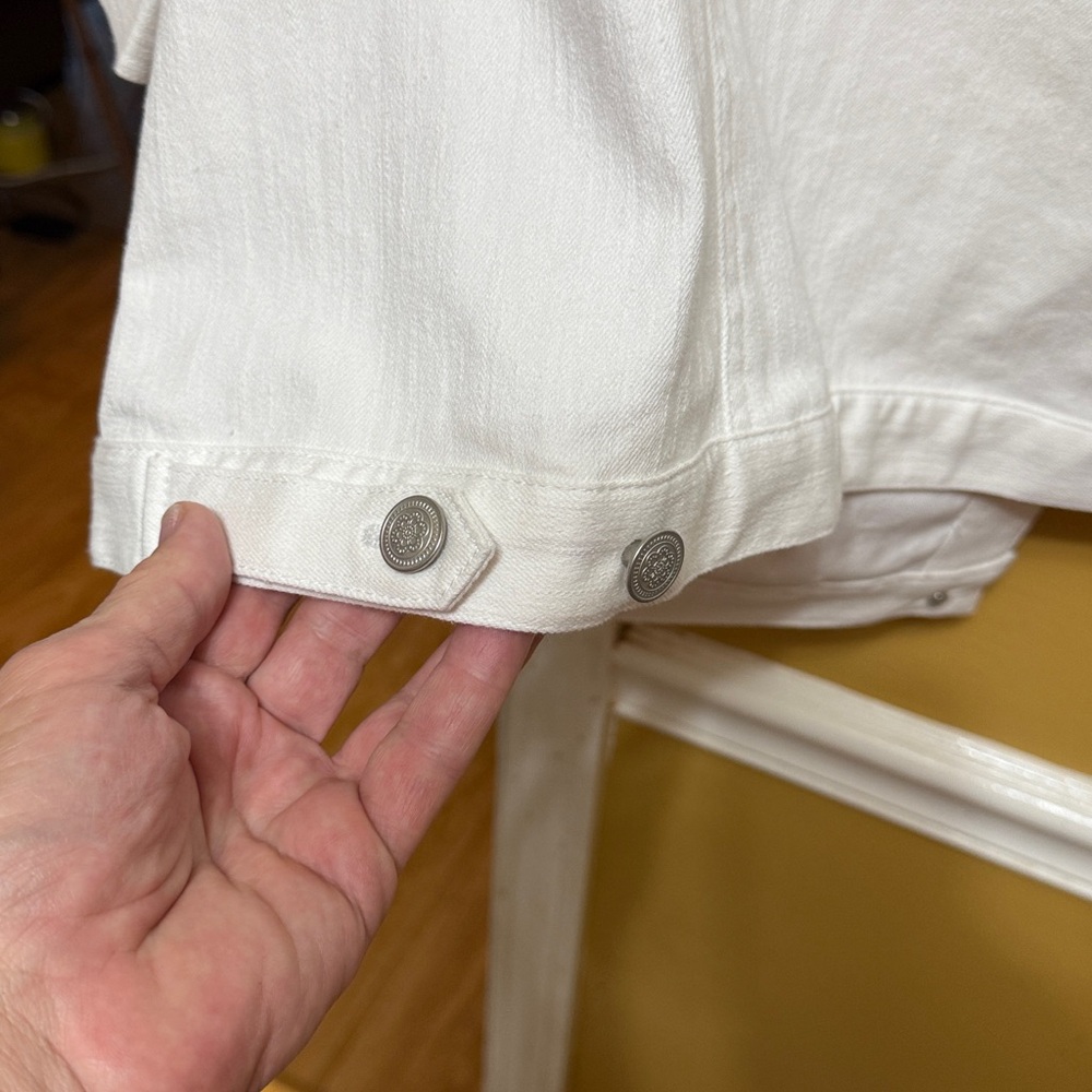 Denim&Co White Jean Jacket - Picture 6 of 6